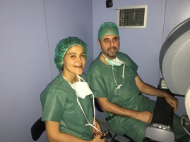 La Dra. Marta de la Cruz con el Dr. Javier Estébanez